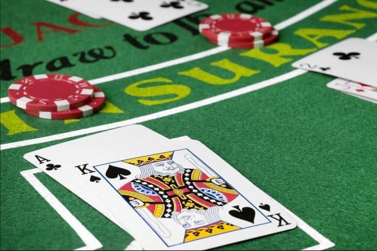panalowin Casino live dealer table games interface for Filipino players